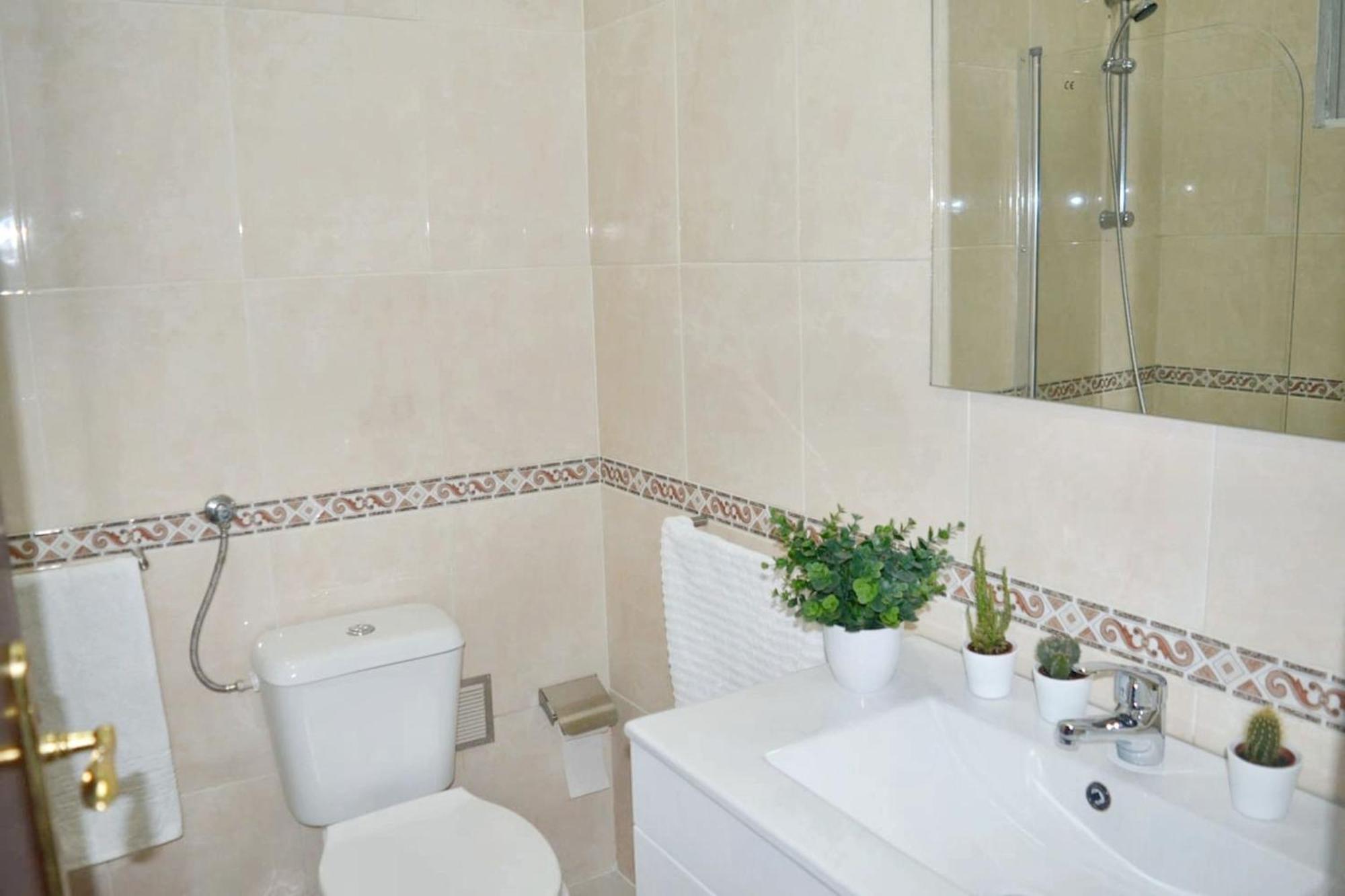 Comfortable With Balcony And Sea View In 50 M²