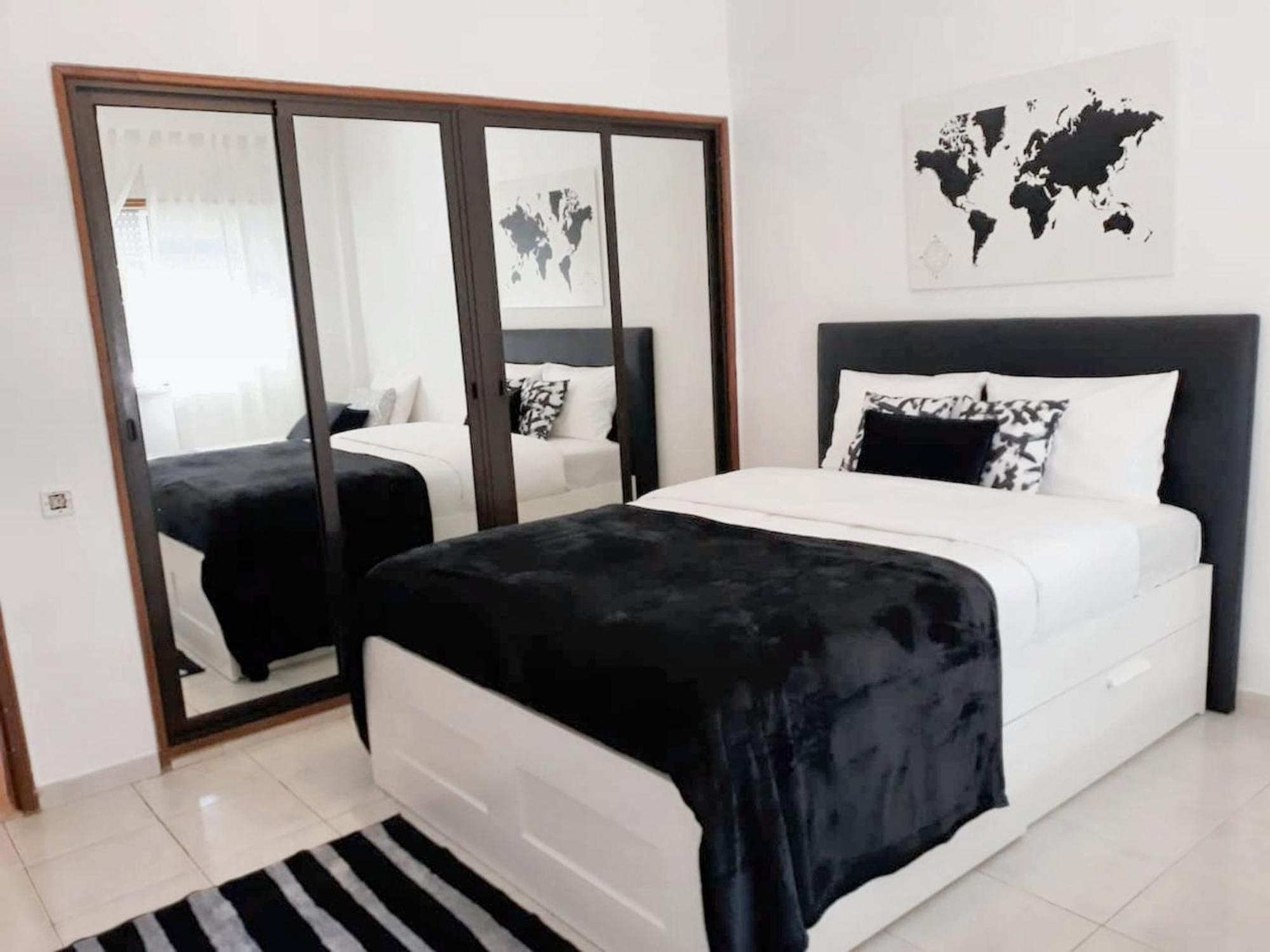 Comfortable With Balcony And Sea View In 50 M² Apartamento