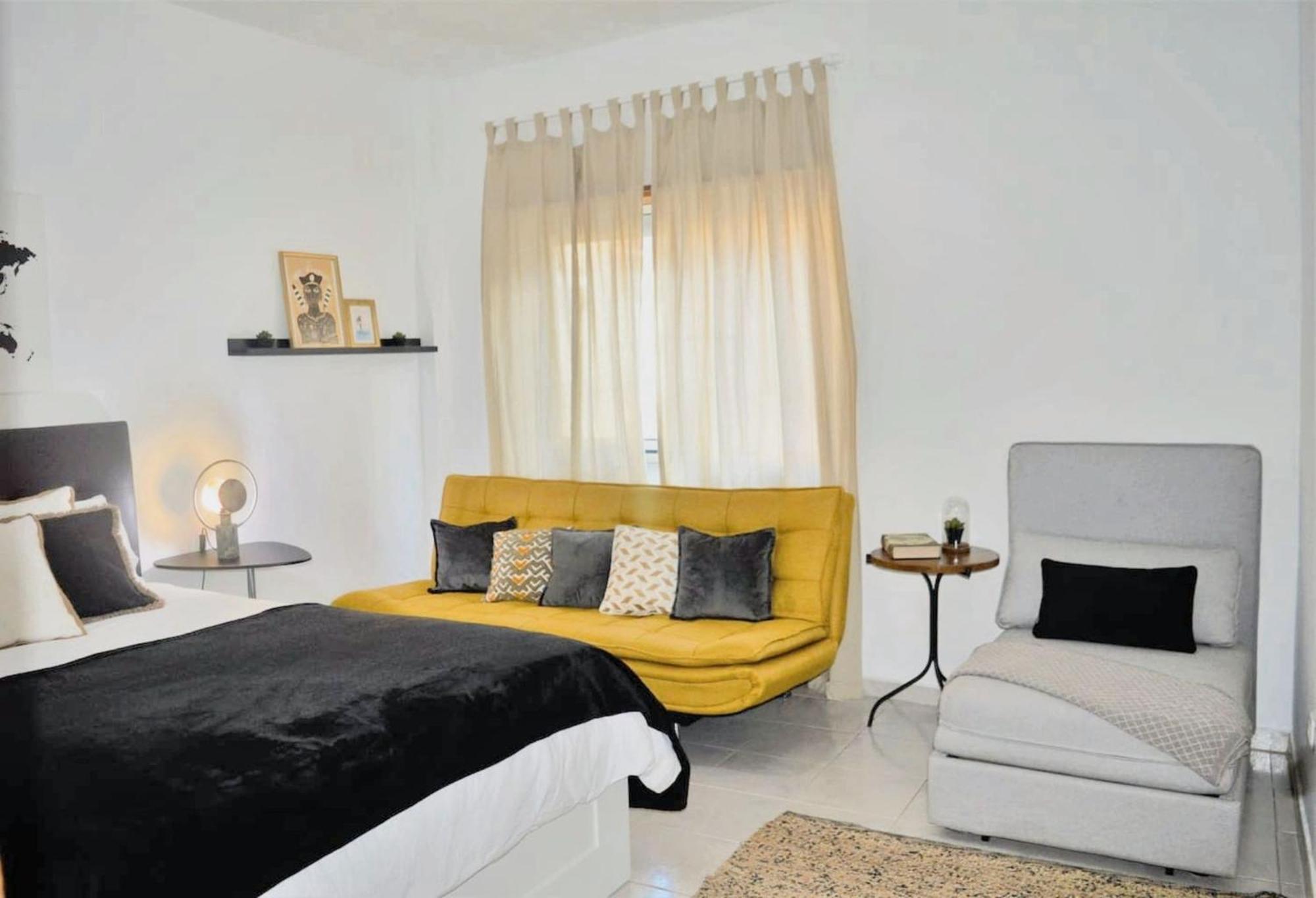 Comfortable With Balcony And Sea View In 50 M² Apartamento *
