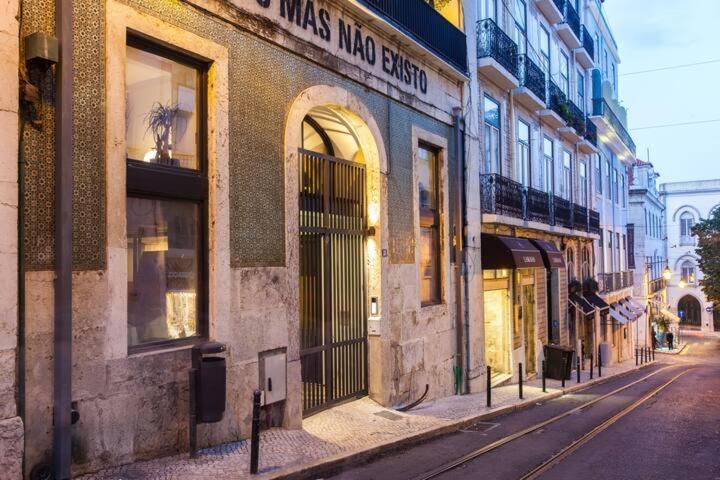 Old Stables Chiado - 2 Bedroom In The Heart Of Apartamento