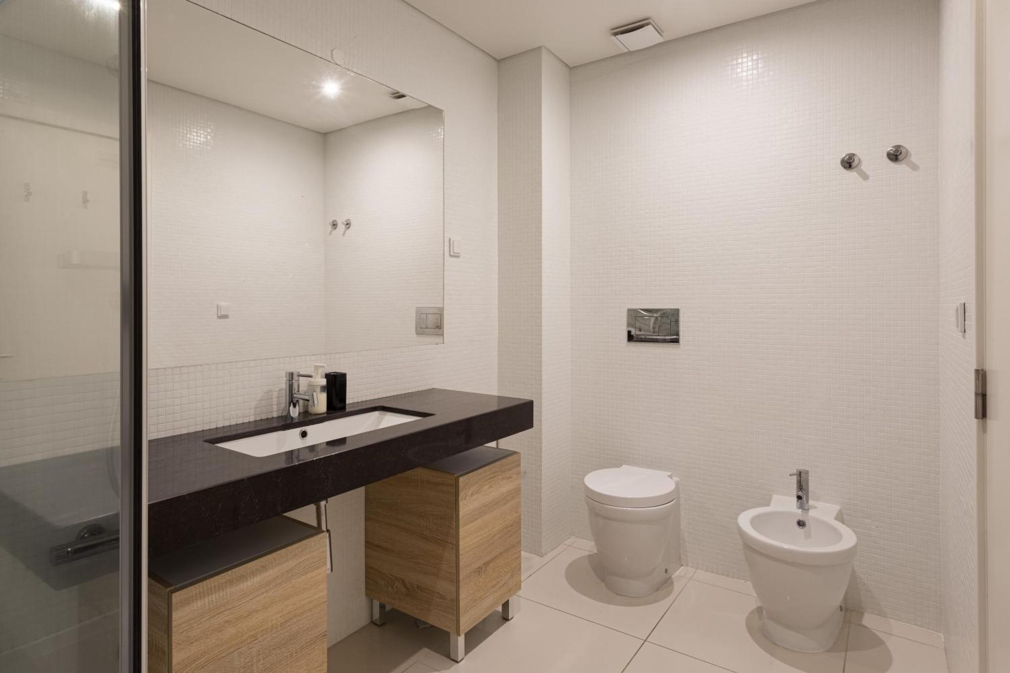 Joivy Bairro Alto 2-br With Large Terrace Lisboa