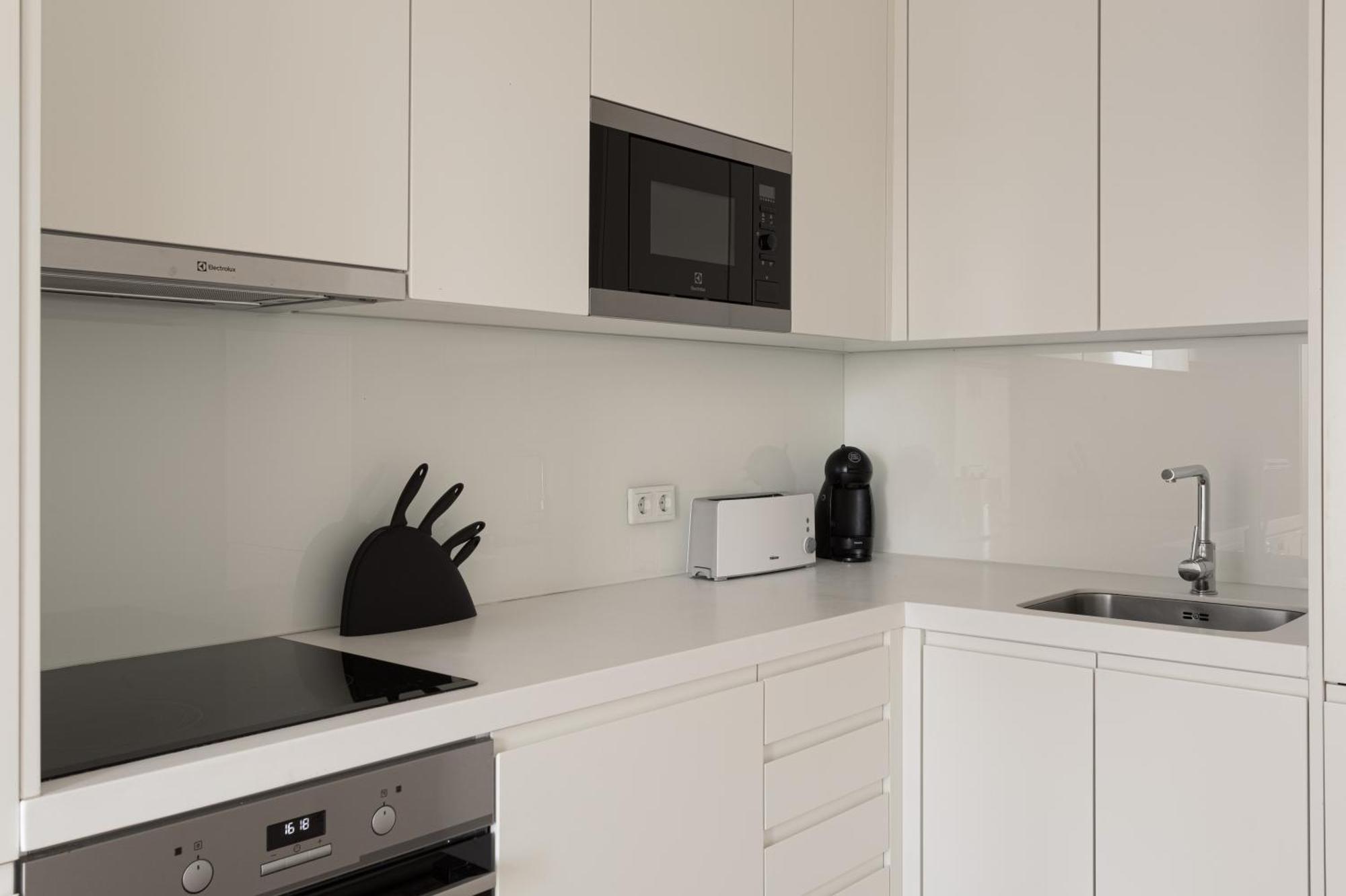 Joivy Bairro Alto 2-br With Large Terrace