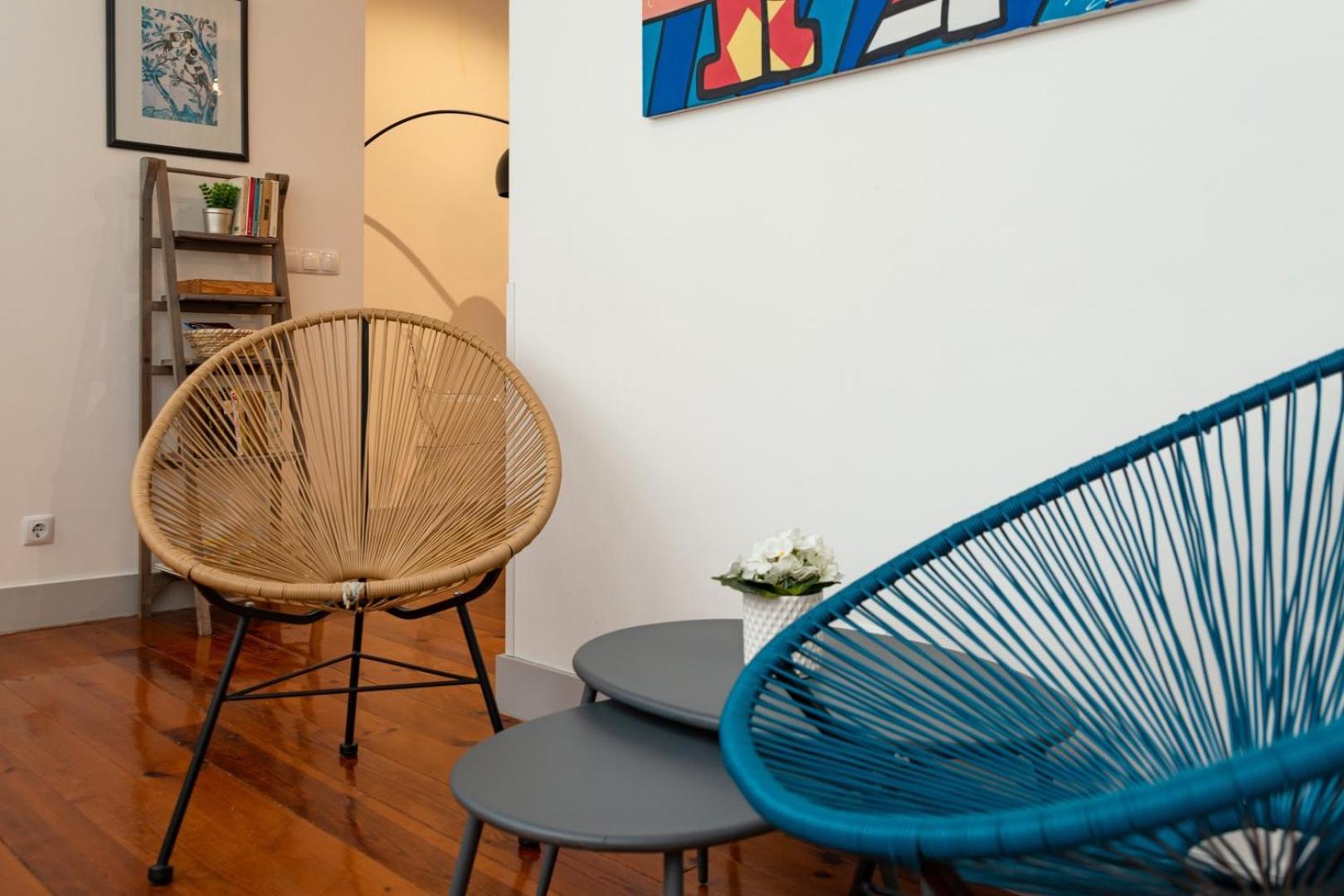 Old Style Fully Renewed And Spacious 3-bed Apartamento