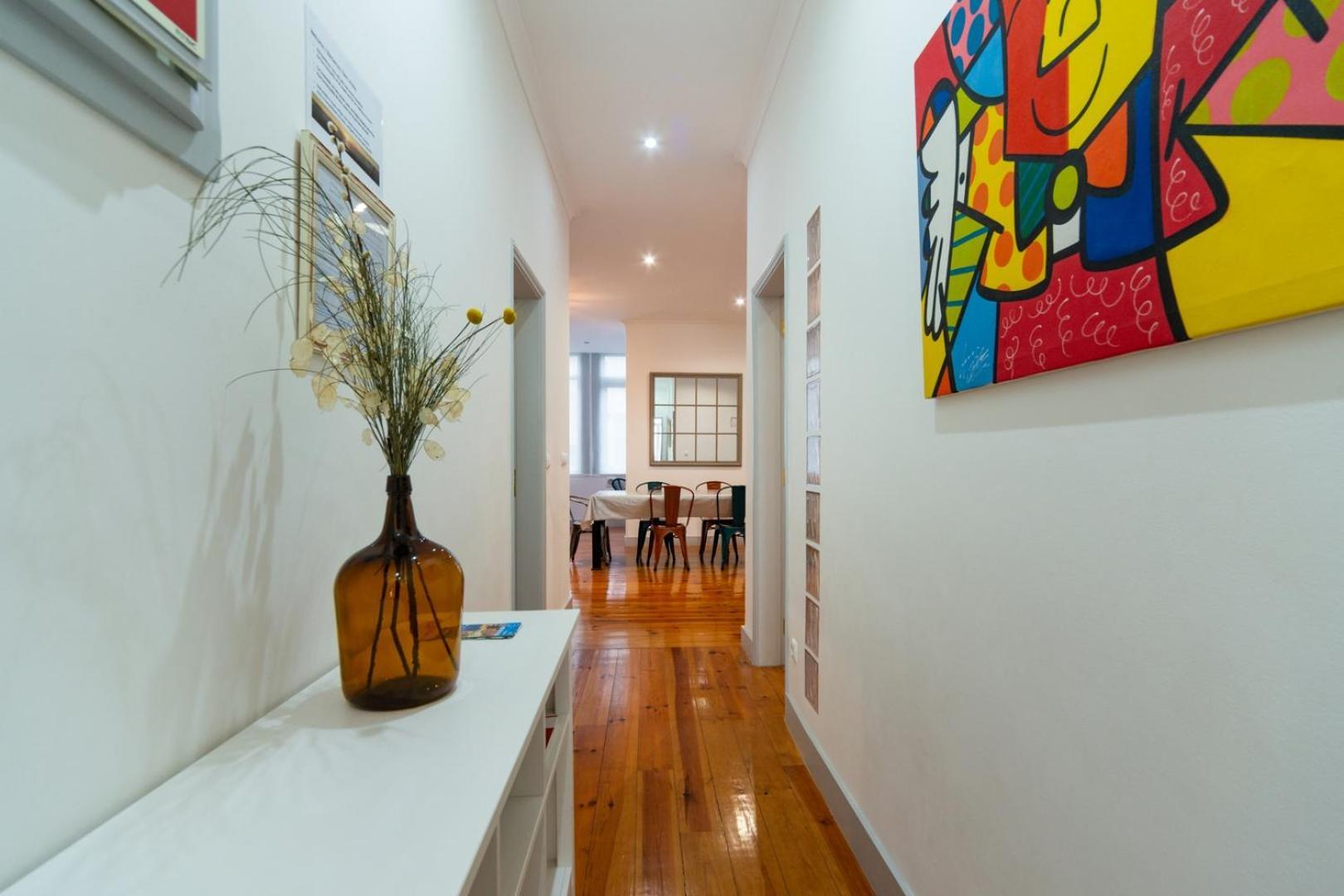 Old Style Fully Renewed And Spacious 3-bed Lisboa