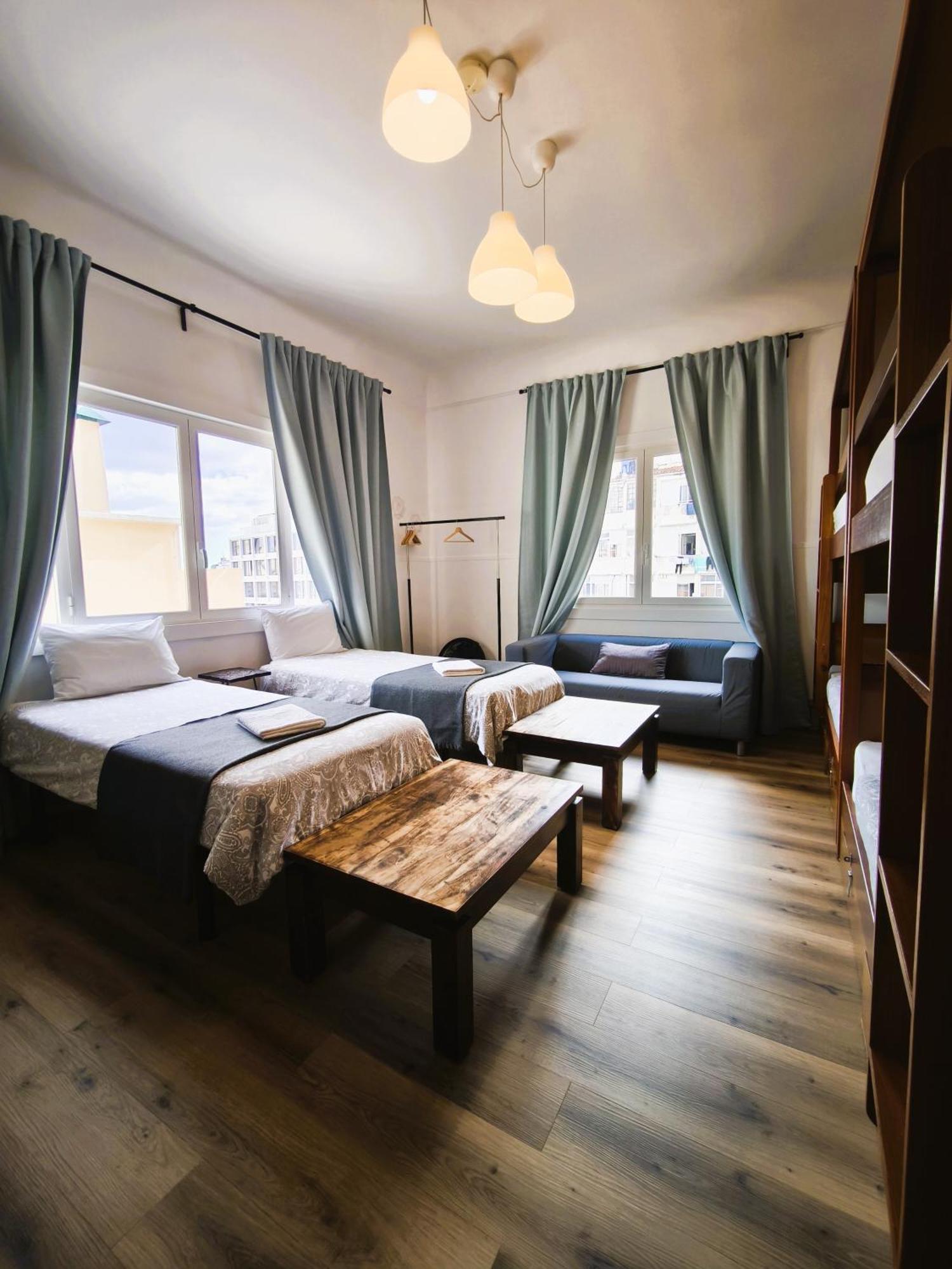 Hostal Ey