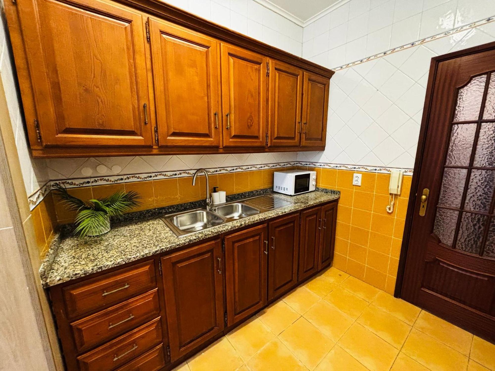 Location For Tourists, Centre Hostal Lisboa