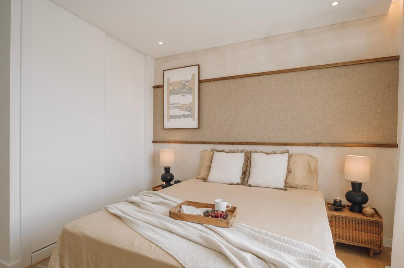 Piombino - 2 Bedrooms And Terrace In Alvalade * Lisboa