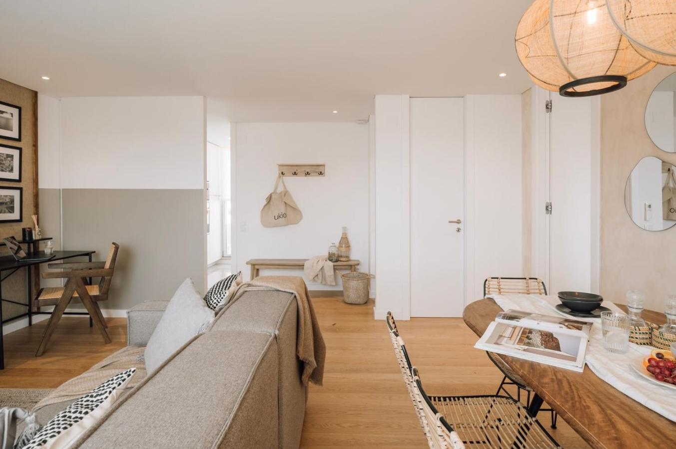 Piombino - 2 Bedrooms And Terrace In Alvalade *