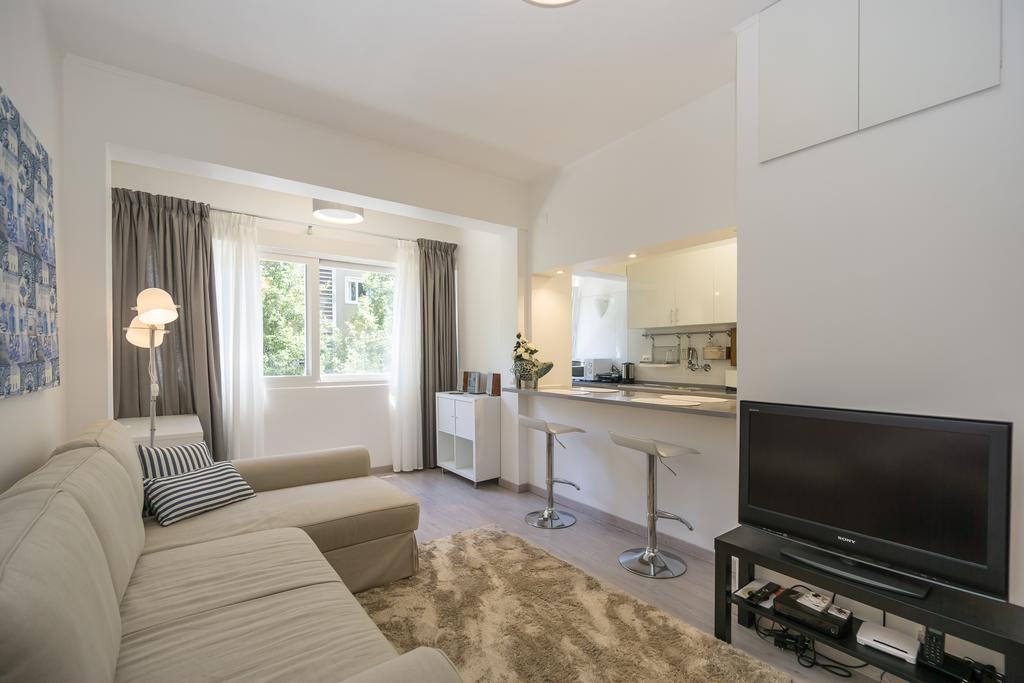 Lovely & Modern In The Center Apartamento