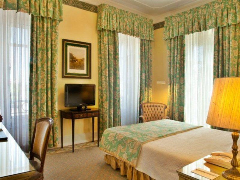 Hotel Avenida Palace 5*