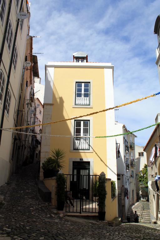 Patio Alfama * Lisbon