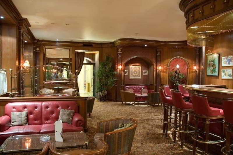 Avenida Palace 5*