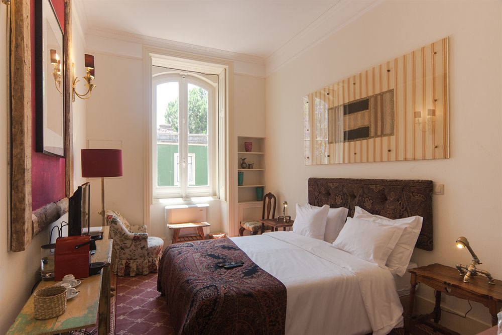 The Independente & Terrace Bed and breakfast