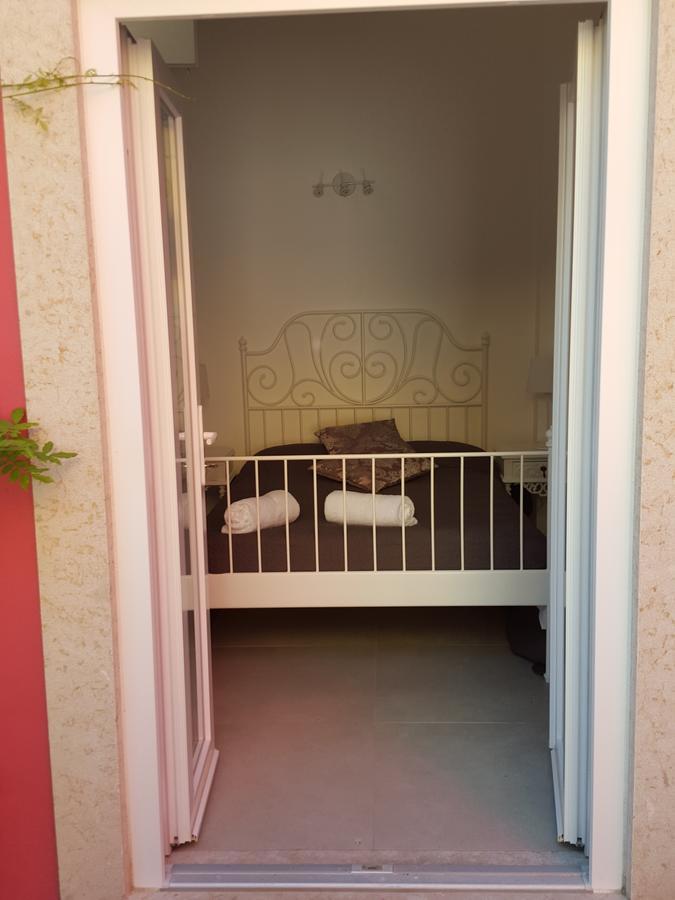 Tings Hotel 2*