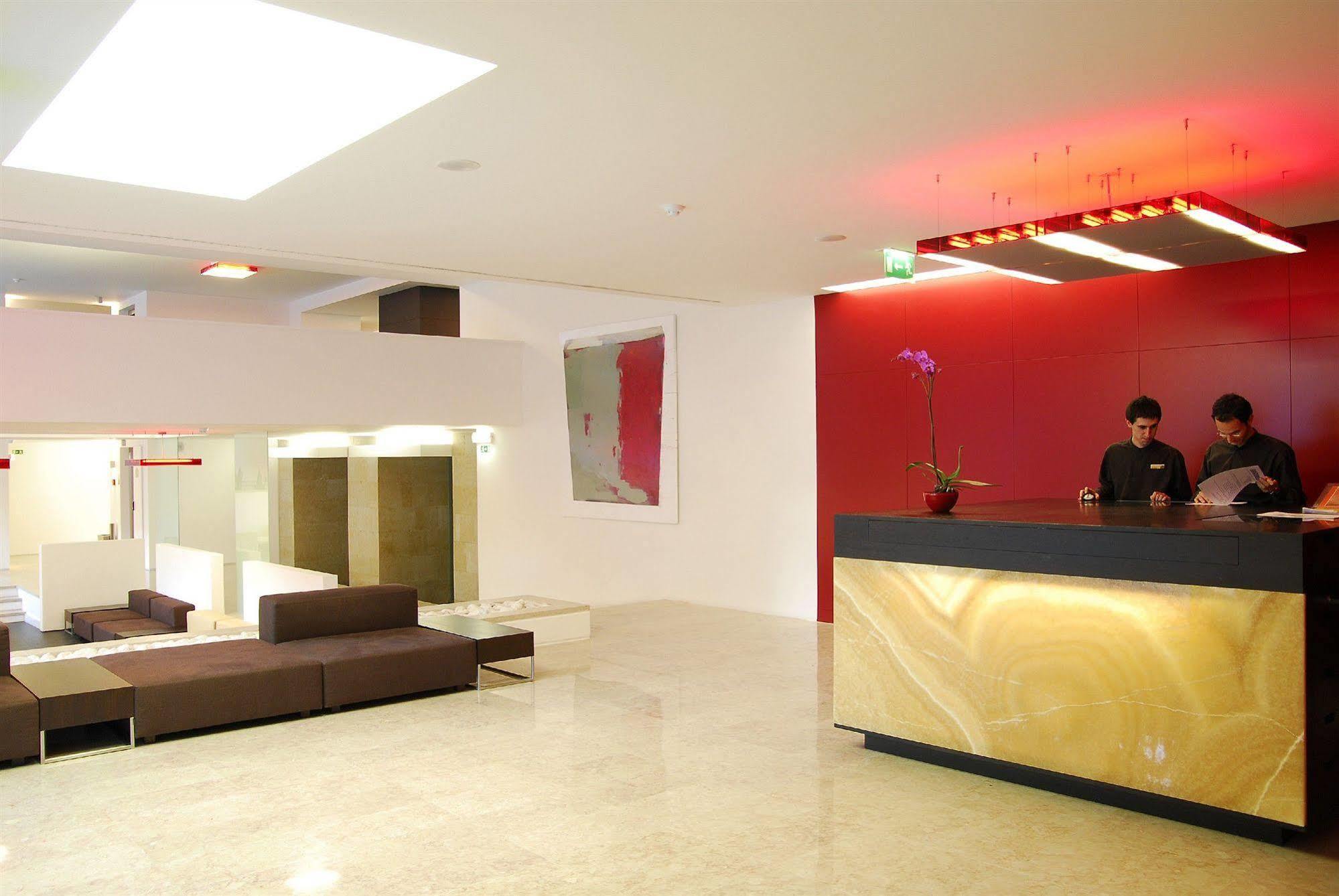 Jeronimos 8 Hotel 4*