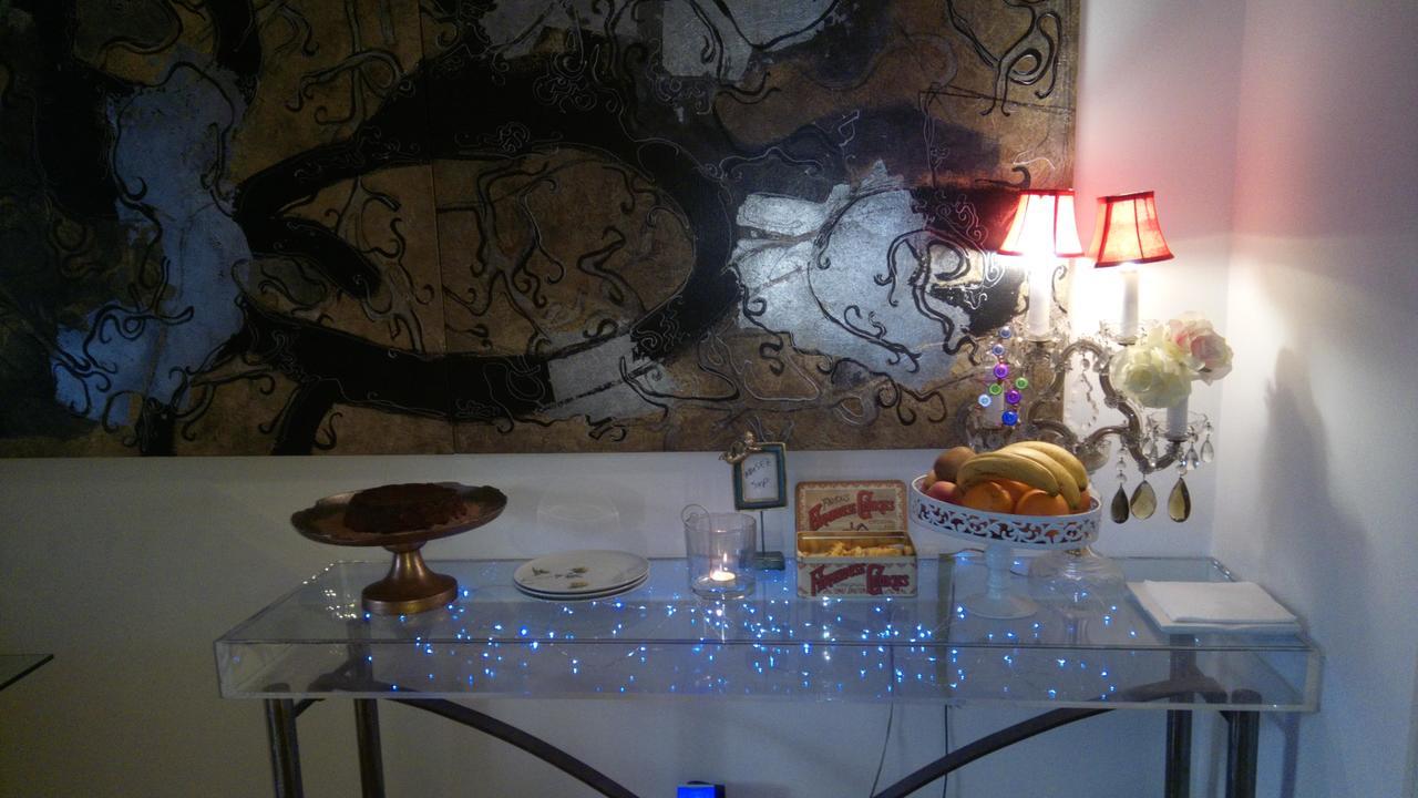 Bed & Breakfast Whatever Art *