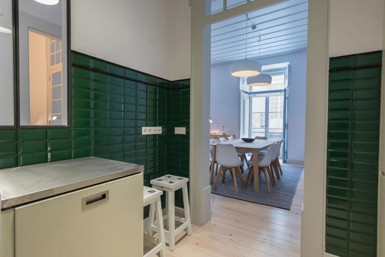 Lovelystay - Charming 3 Bedroom Wonder Downtown * Lisboa