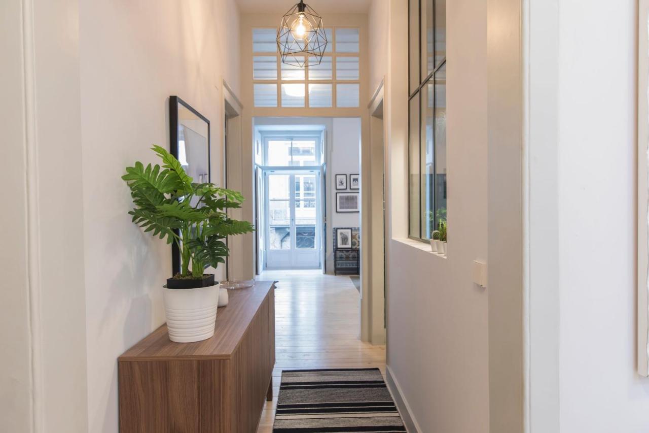 Lovelystay - 3 Bedroom Downtown Wonderwall Apartamento Lisboa