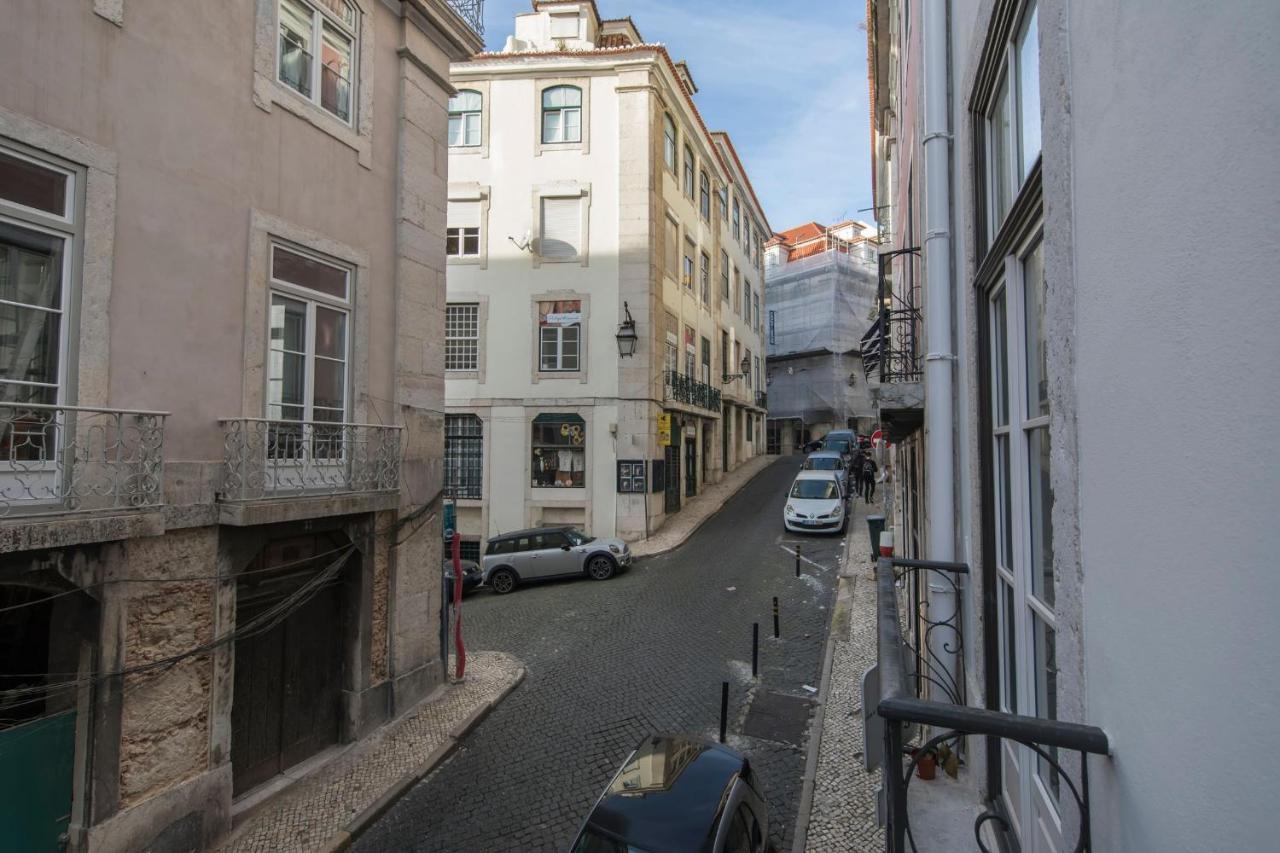 Lovelystay - 3 Bedroom Downtown Wonderwall Lisboa