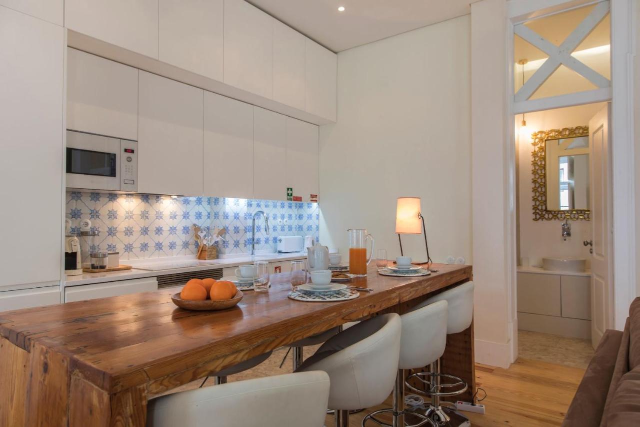 Lovelystay - Cozy Duplex In Alfama