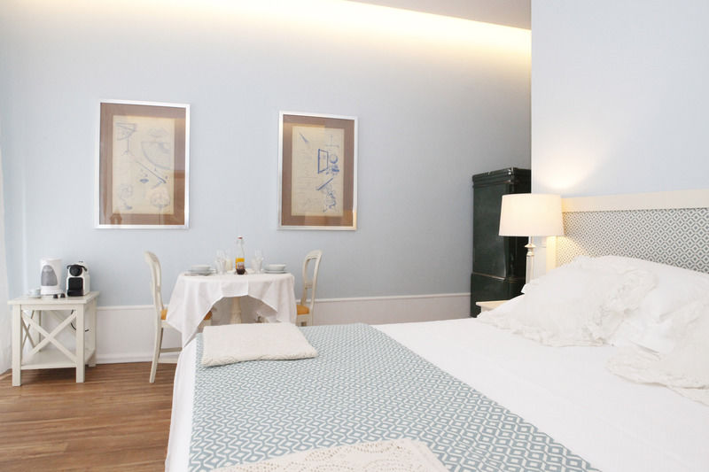 Pensión Alecrim Ao Chiado 4*