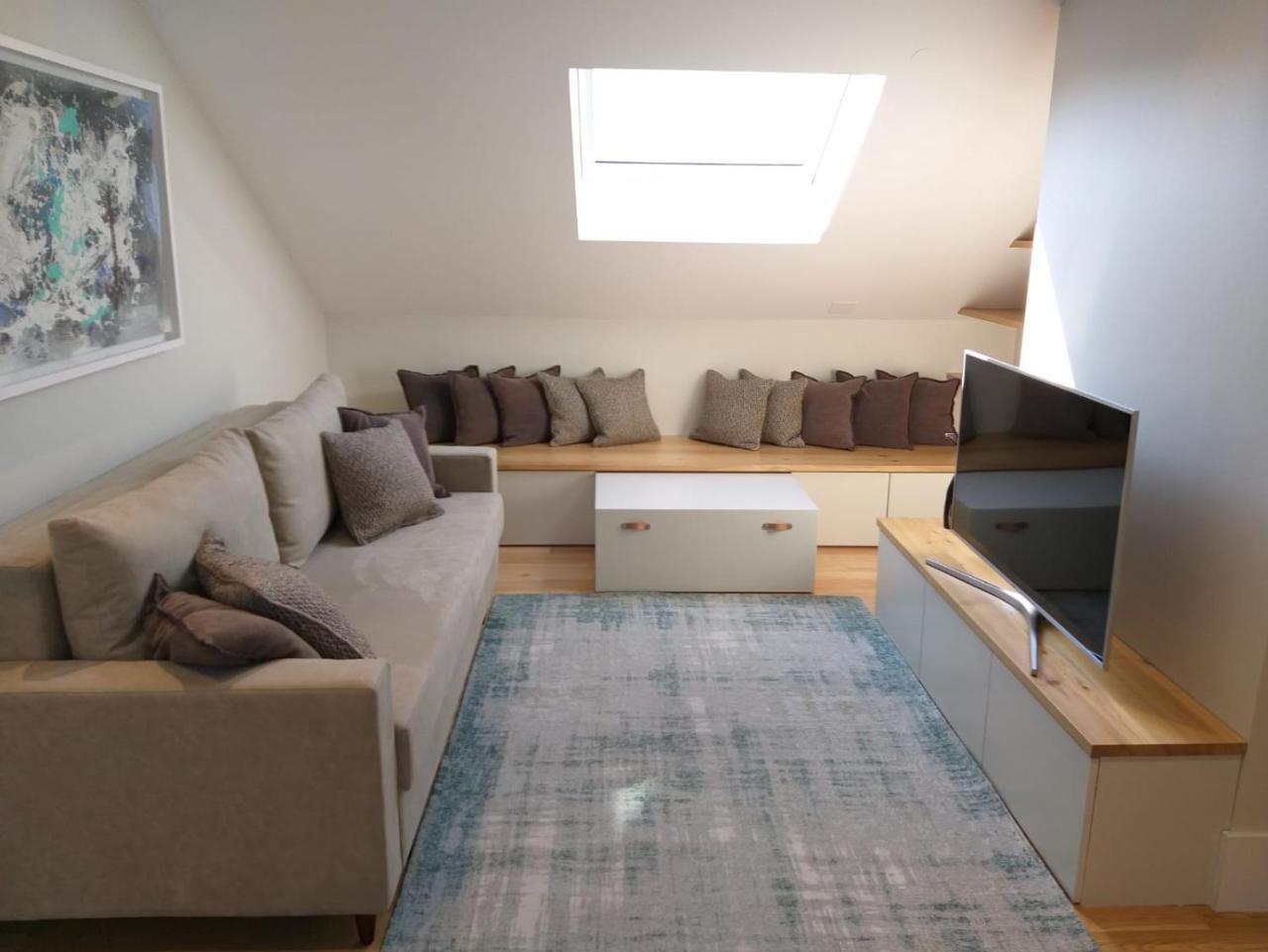 Lx4u - Baixa Douradores Apartamento *