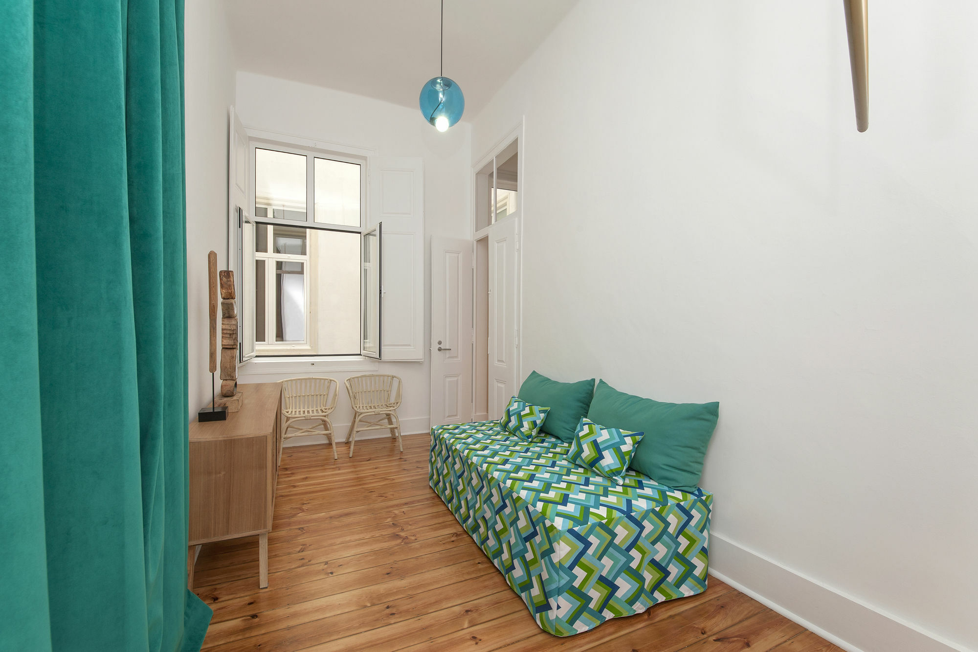 Lisbon Cheese & Wine Suites