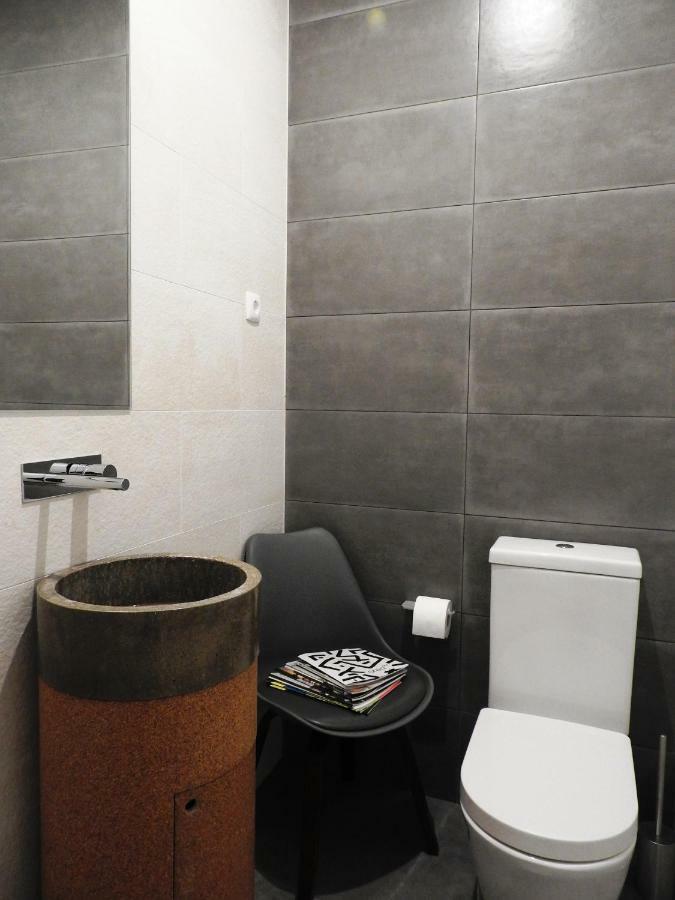 Hostal Airport *