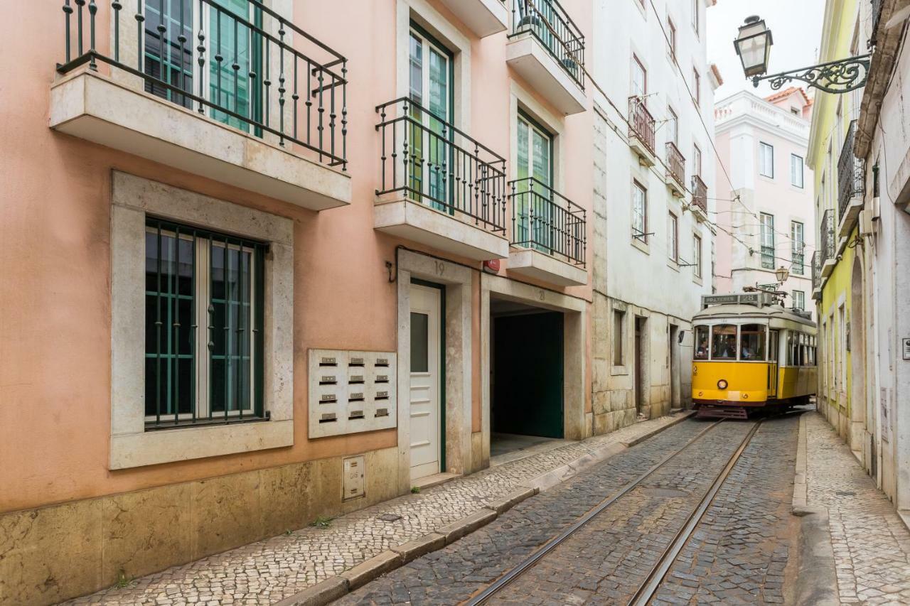 Alfama Modern Two-bedroom W/ River View And Parking - By Lu Holidays Apartamento