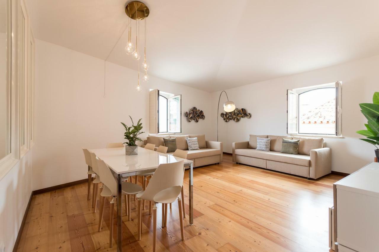 Alfama Modern Two-bedroom W/ River View And Parking - By Lu Holidays Apartamento