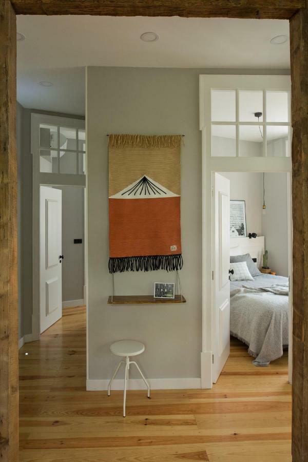 Update Urban Chic Flat In 19th Century Building 2 Bedrooms & 2 Bathrooms & Ac Alfama District *