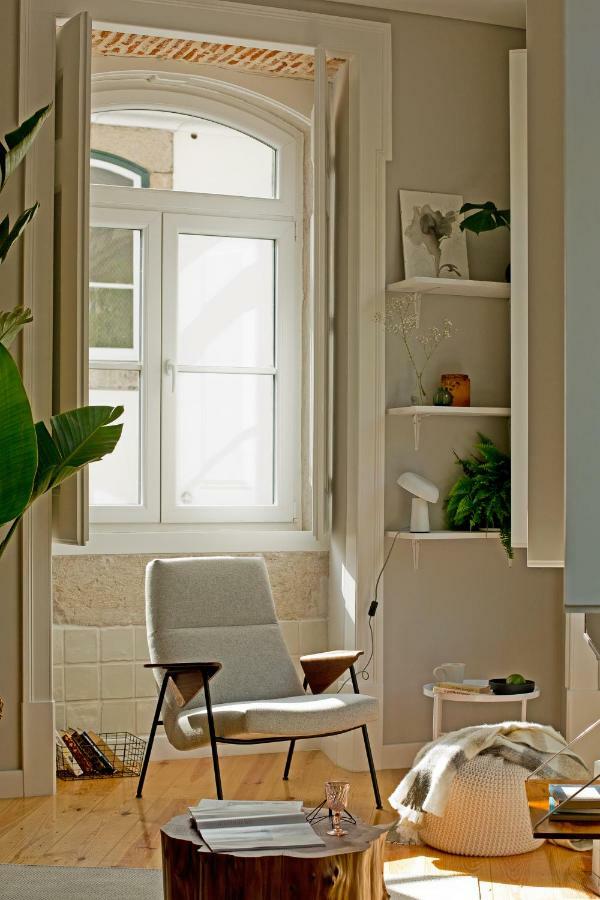 Update Urban Chic Flat In 19th Century Building 2 Bedrooms & 2 Bathrooms & Ac Alfama District *