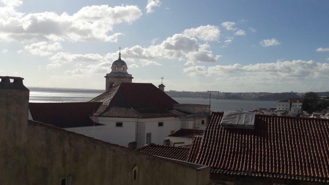 River By Nau - Alfama, Lisboa