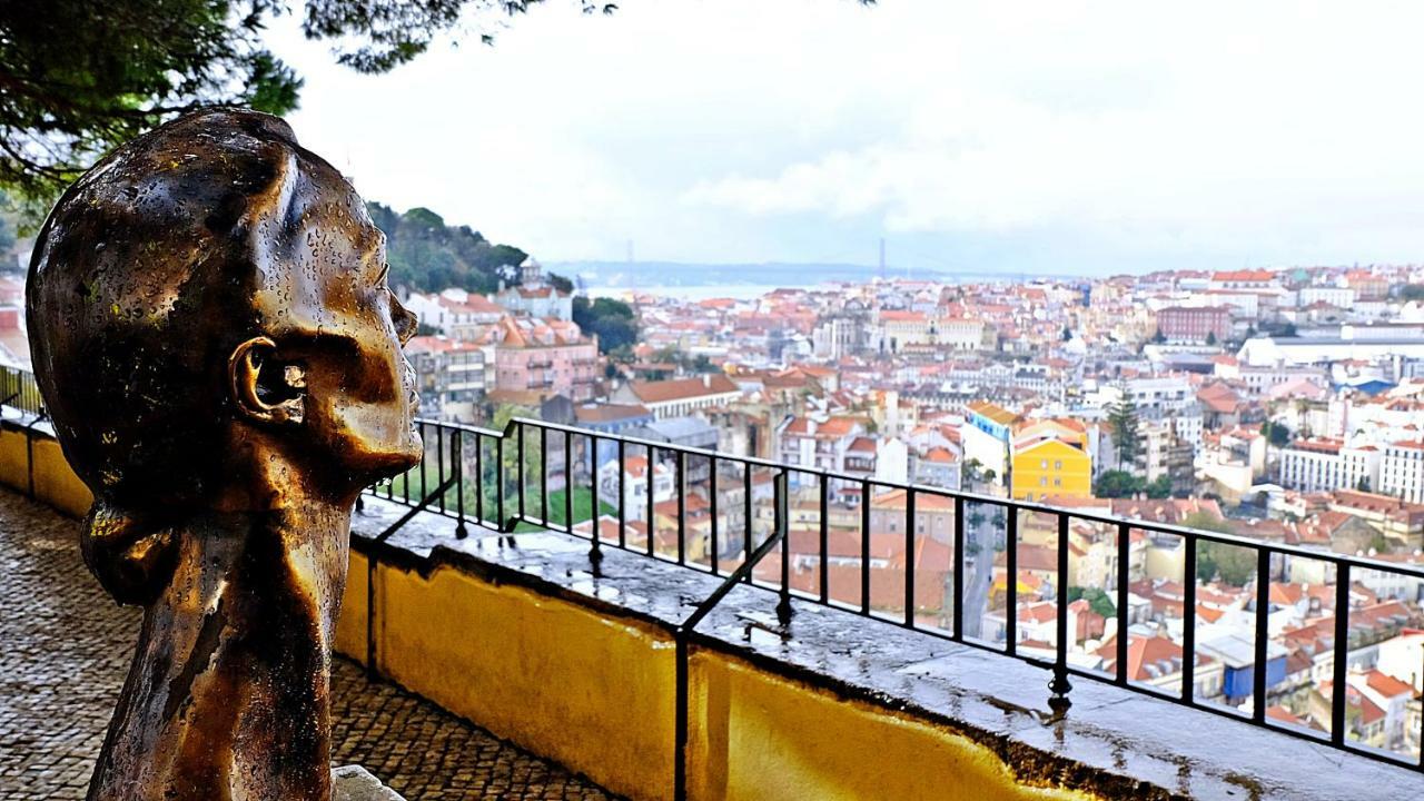 Romantichome At Alfama's Heart Lisbon