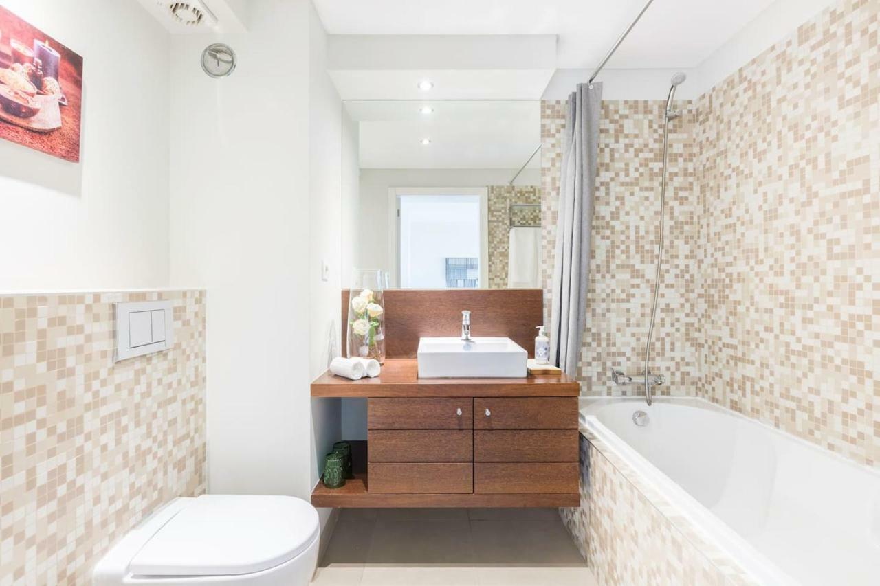 Amazing Flat - Pool And Parking * Lisboa