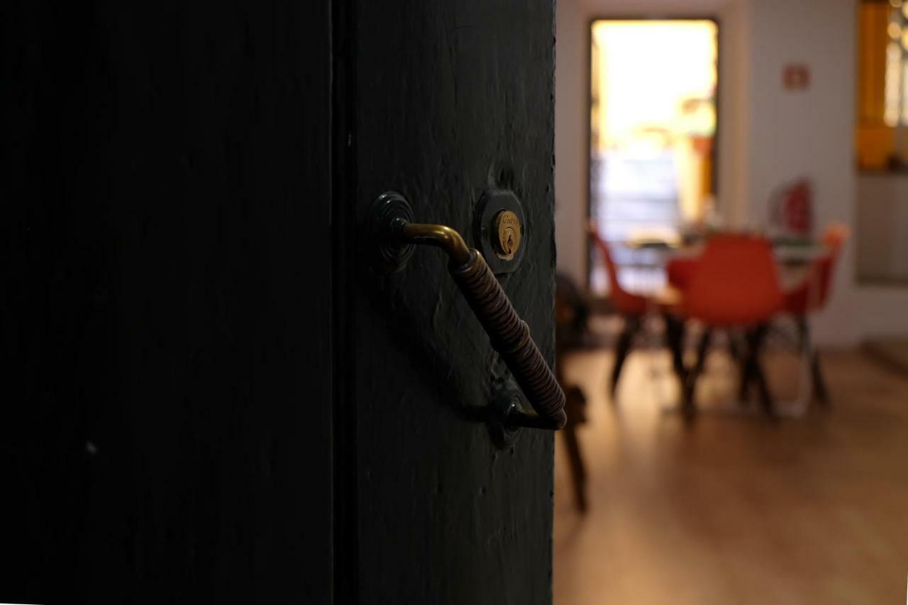 Romantichome At Alfama's Heart Apartment Lisbon