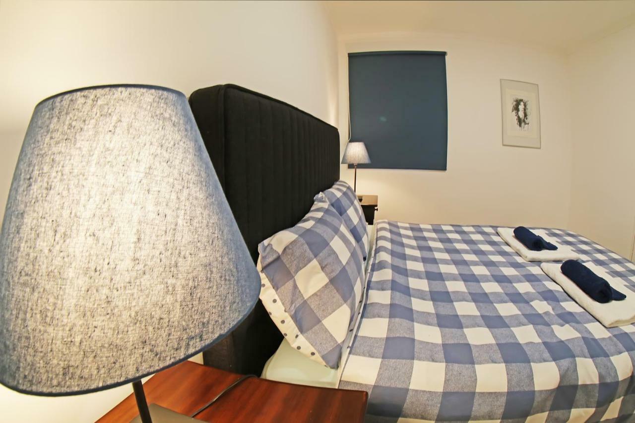 Romantichome At Alfama's Heart