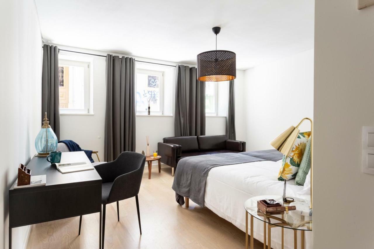 Altido Bright And Elegant 1br With Workspace And Huge Terrace In Pena, Close By Viewpoint * Lisboa