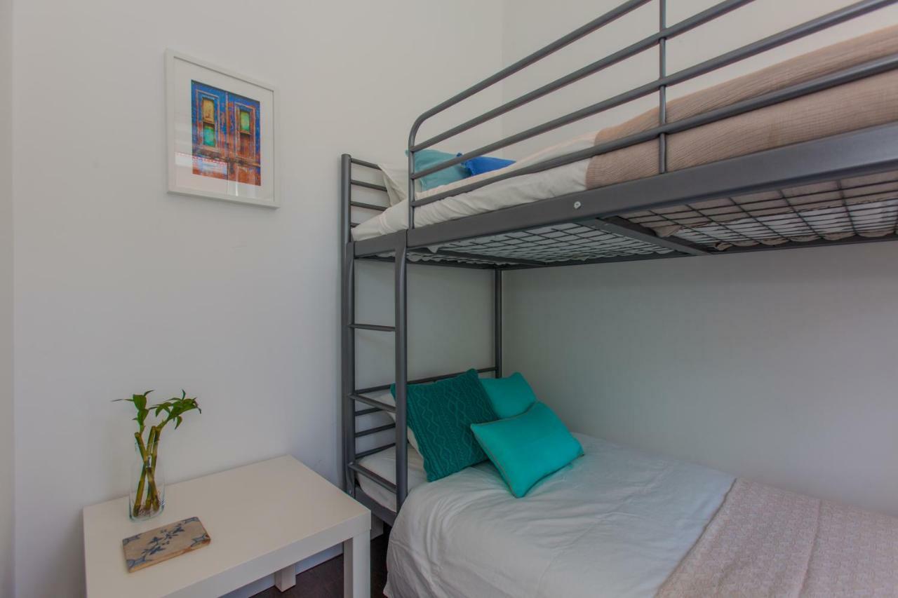 Apartamento Typical Light Filled Graça Apartment, By Timecooler Lisboa