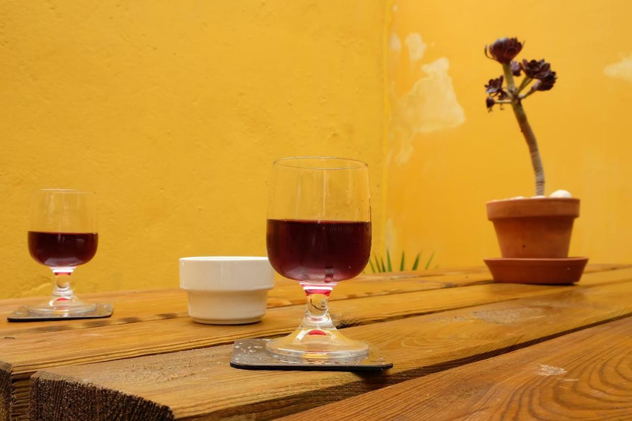 Romantichome At Alfama's Heart Lisbon