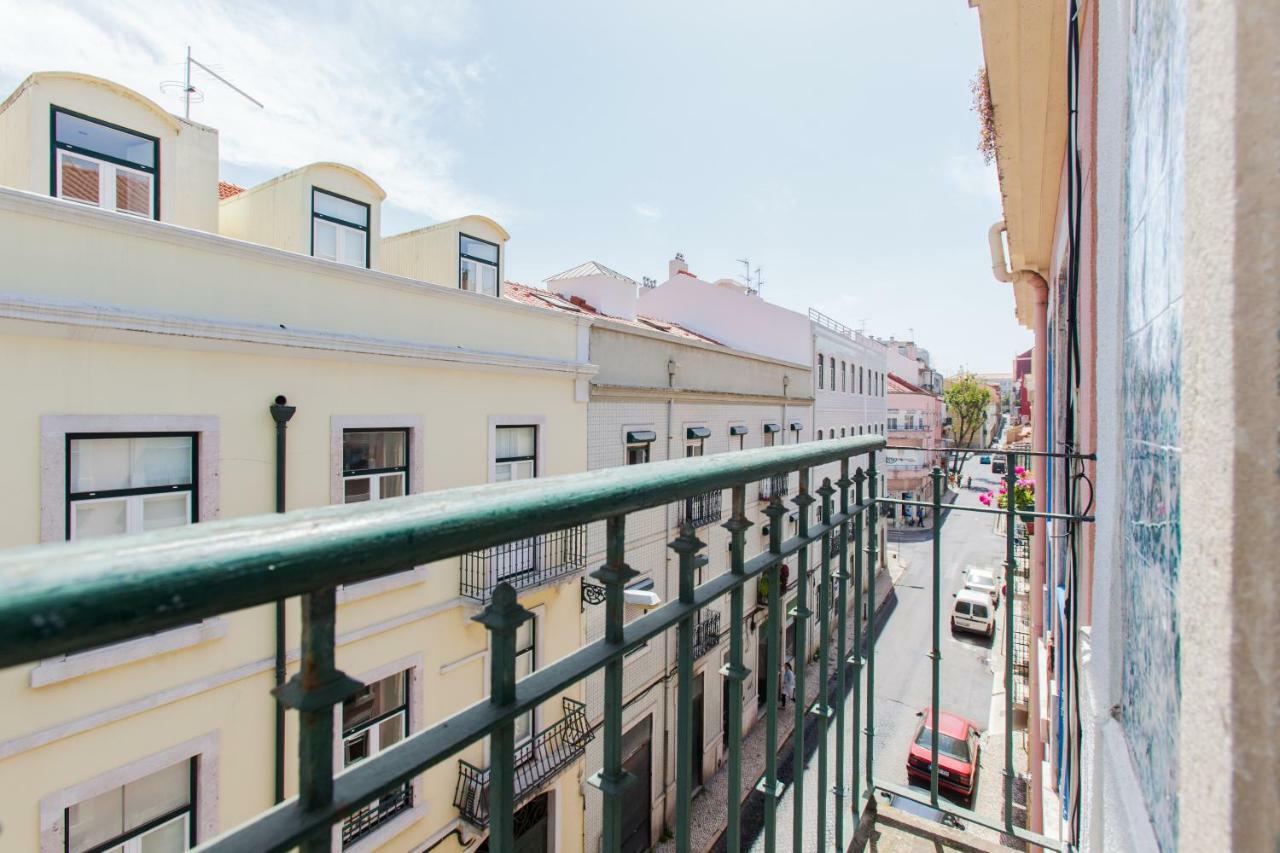 Typical Light Filled Graça Apartment, By Timecooler Apartamento *