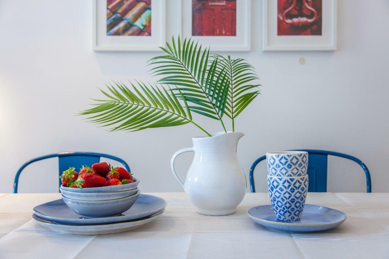 Typical Light Filled Graça Apartment, By Timecooler Apartamento