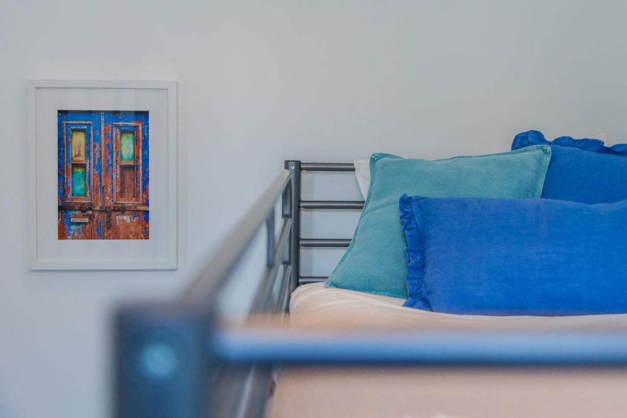 Typical Light Filled Graça Apartment, By Timecooler Apartamento