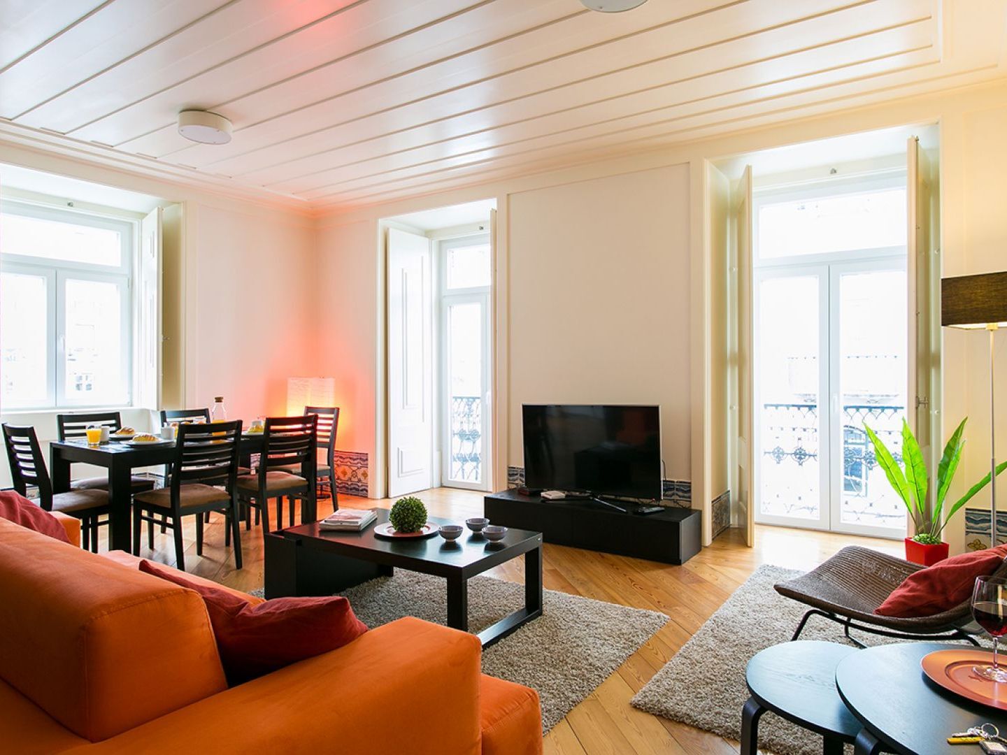 Joivy Elegant 2br With Workspace Nearby Baixa-chiado Subway Apartment Lisbon