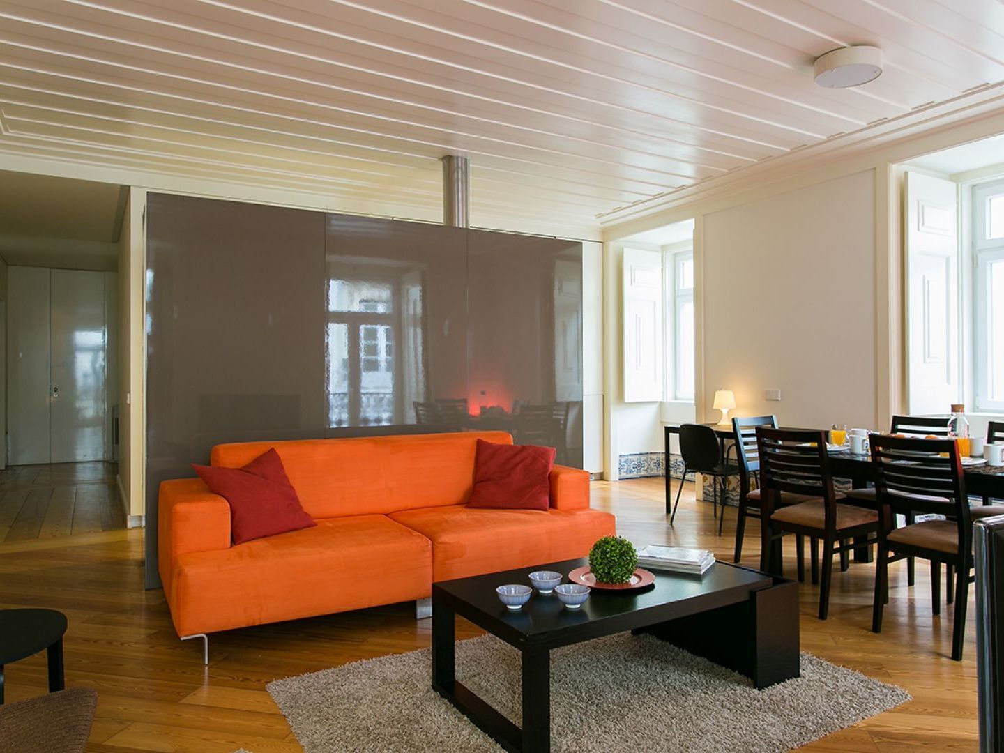 Apartment Joivy Elegant 2br With Workspace Nearby Baixa-chiado Subway Lisbon