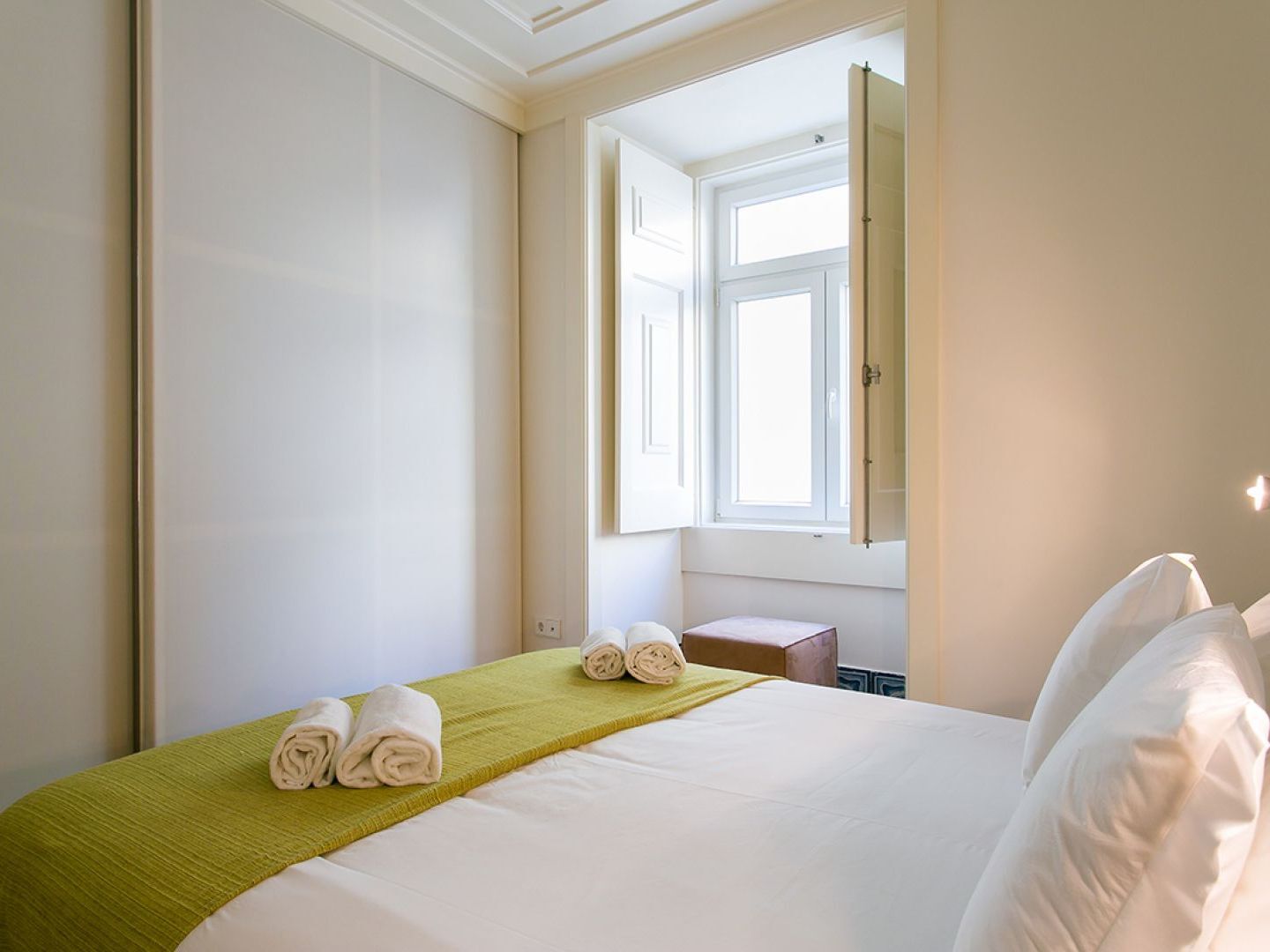 Joivy Elegant 2br With Workspace Nearby Baixa-chiado Subway Lisbon