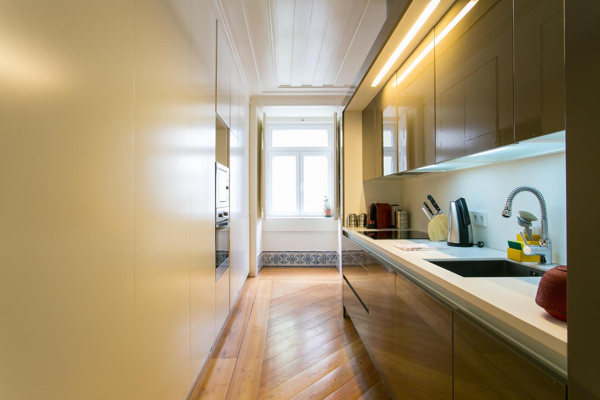 Apartment Joivy Elegant 2br With Workspace Nearby Baixa-chiado Subway Lisbon