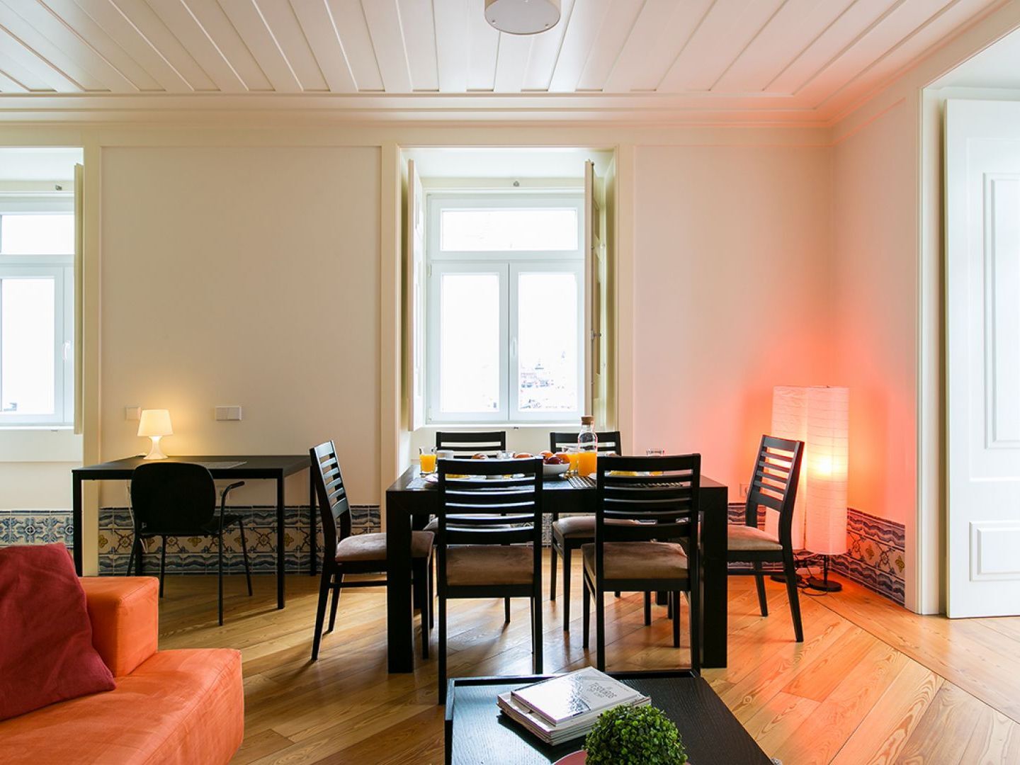 Joivy Elegant 2br With Workspace Nearby Baixa-chiado Subway Apartment