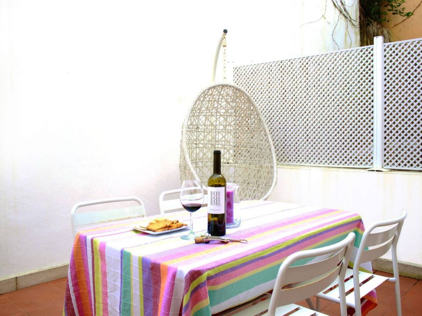 Joivy Modern 1-bed With Terrace, Moments From Sao Bento Palace Apartamento Lisboa