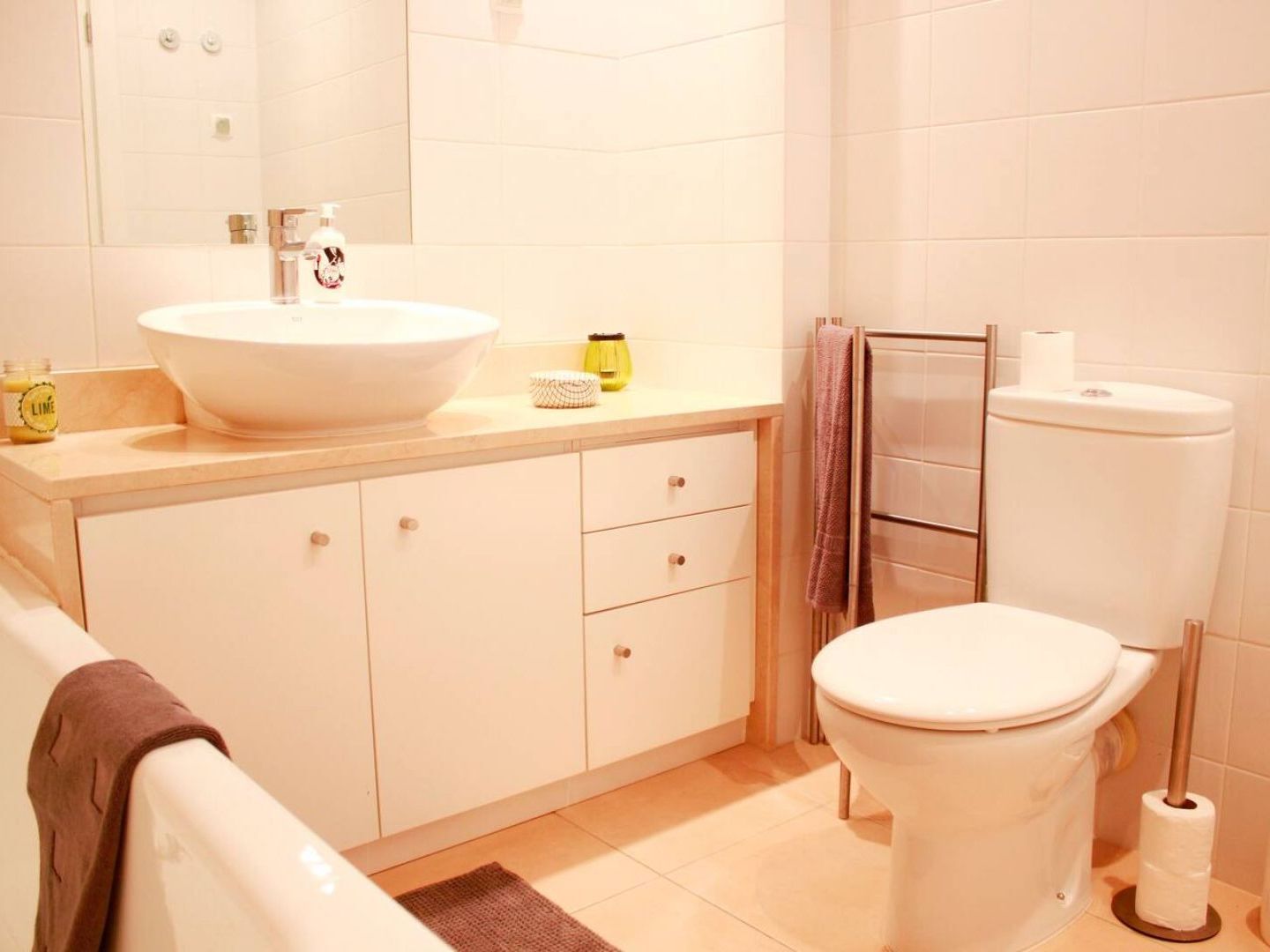 Joivy Modern 1-bed With Terrace, Moments From Sao Bento Palace *